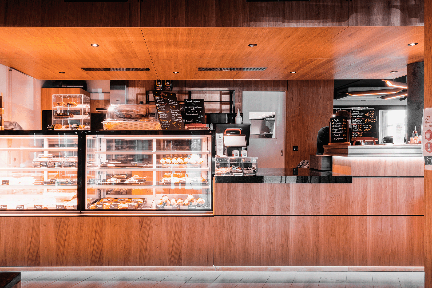Design of a café and its take-away space